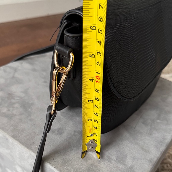 French Connection Lizard embossed shoulder Bag - Picture 8 of 8